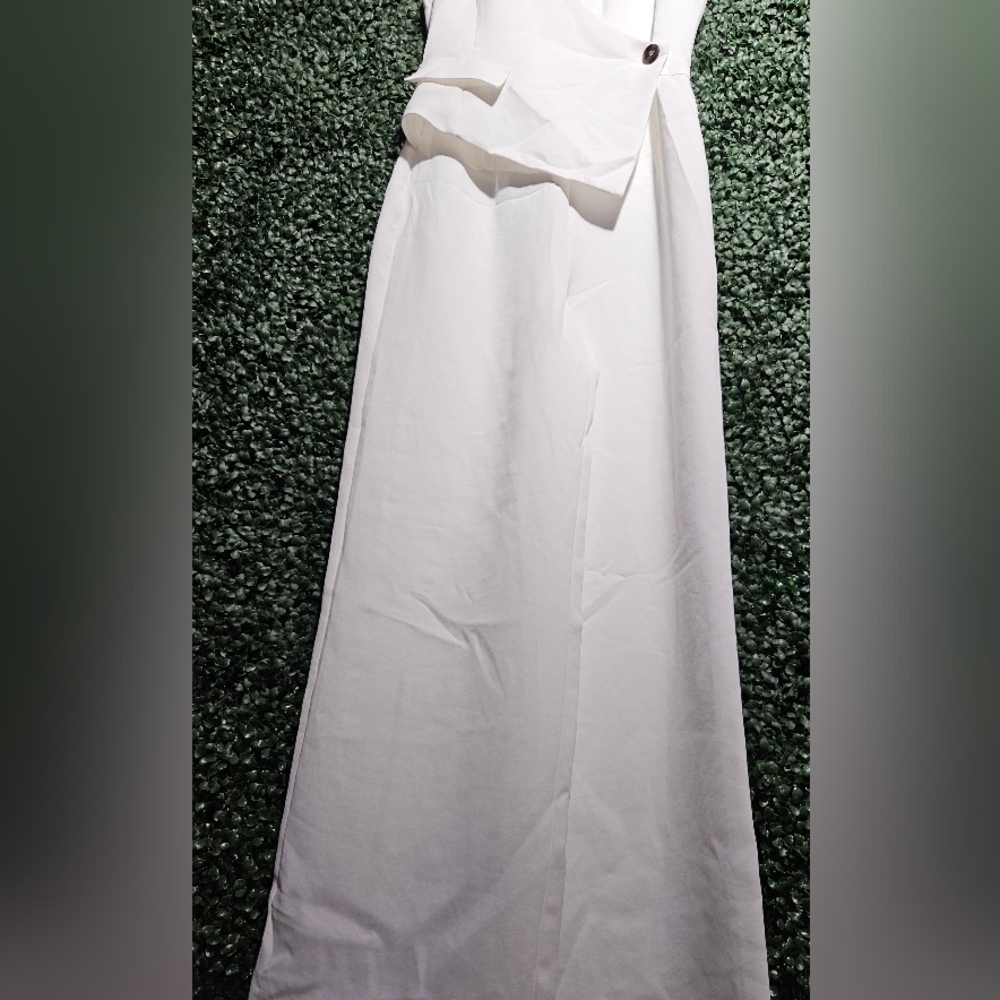 Elegant White Jumpsuit - Picture 6 of 6
